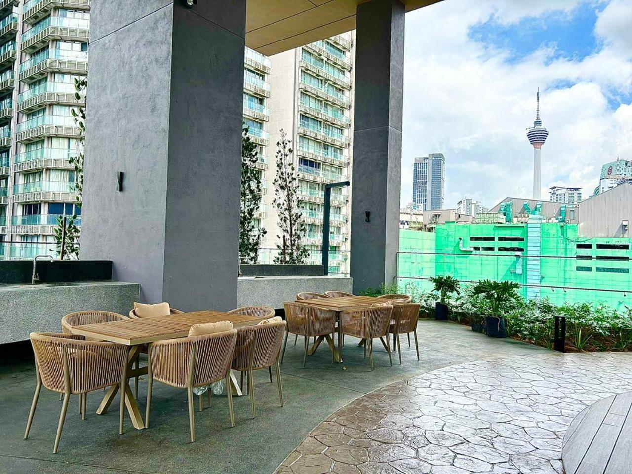Axon Residence At Pavilion Klcc Kl Tower View By Kimiro Kuala Lumpur Esterno foto
